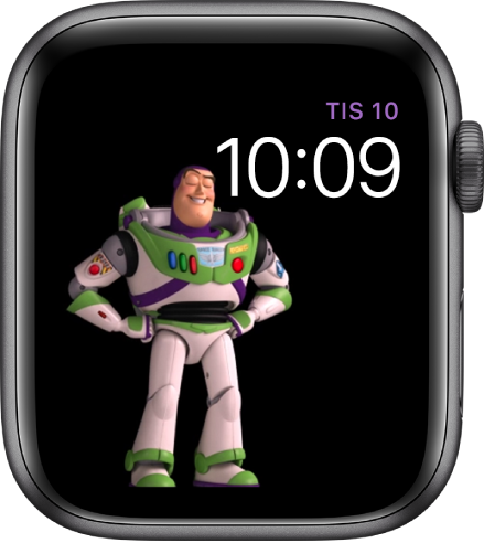 Urtavlan Toy Story innehåller dag, datum och tid högst upp till höger och en animerad Buzz Lightyear till vänster om mitten av skärmen.