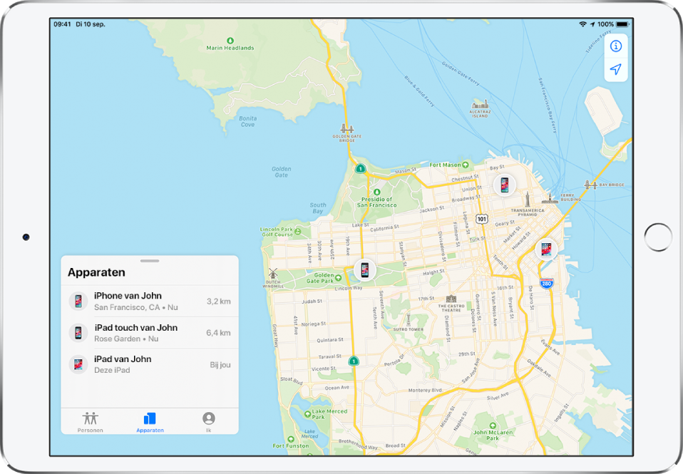 Er staan drie apparaten in de lijst 'Apparaten': Johns iPhone, Johns iPod touch en Johns iPad. Hun locaties worden op een kaart van San Francisco weergegeven.