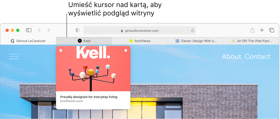 Okno Safari z pięcioma kartami zawierającymi ikony witryn oraz etykiety. Poniżej jednej karty wyświetlane jest okno podglądu zawartości.