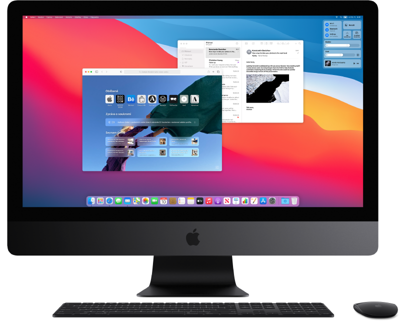 Monitor iMacu Pro se dvěma otevřenými okny