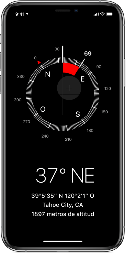 La pantalla de Brújula mostrando la dirección en la que apunta el iPhone así como tu ubicación y elevación actuales.