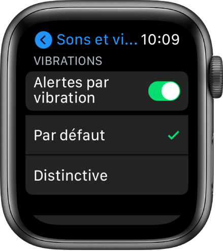 Réglages Sons et vibrations sur l’Apple Watch avec les options Par défaut et Distinctive sous le commutateur Alertes par vibration.