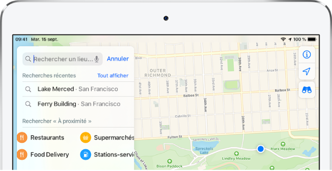 Les catégories pour quatre services à proximité s’affichent sous la fiche de recherche, sur le côté gauche de l’écran. Les catégories sont Restaurant, Épiceries, « Livraisons de nourriture » et « Stations-service ».