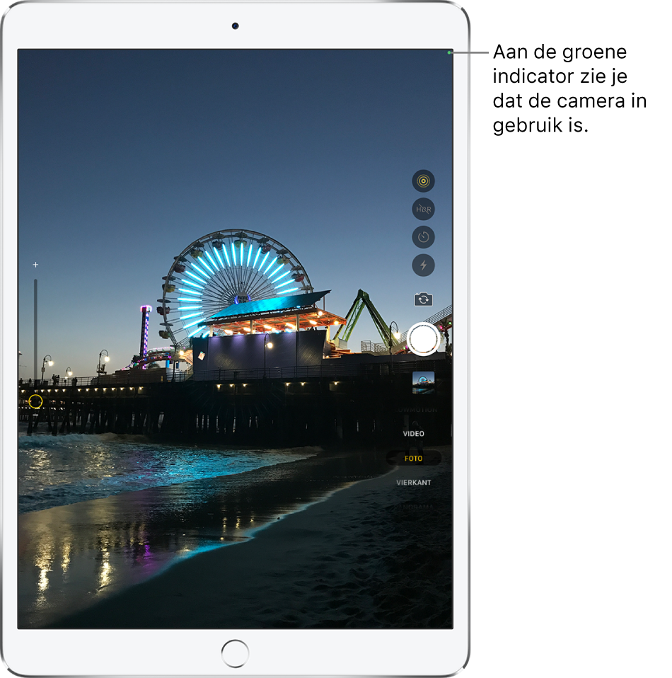 Het Camera-scherm. Een groene indicator rechtsbovenin geeft aan dat de camera in gebruik is.