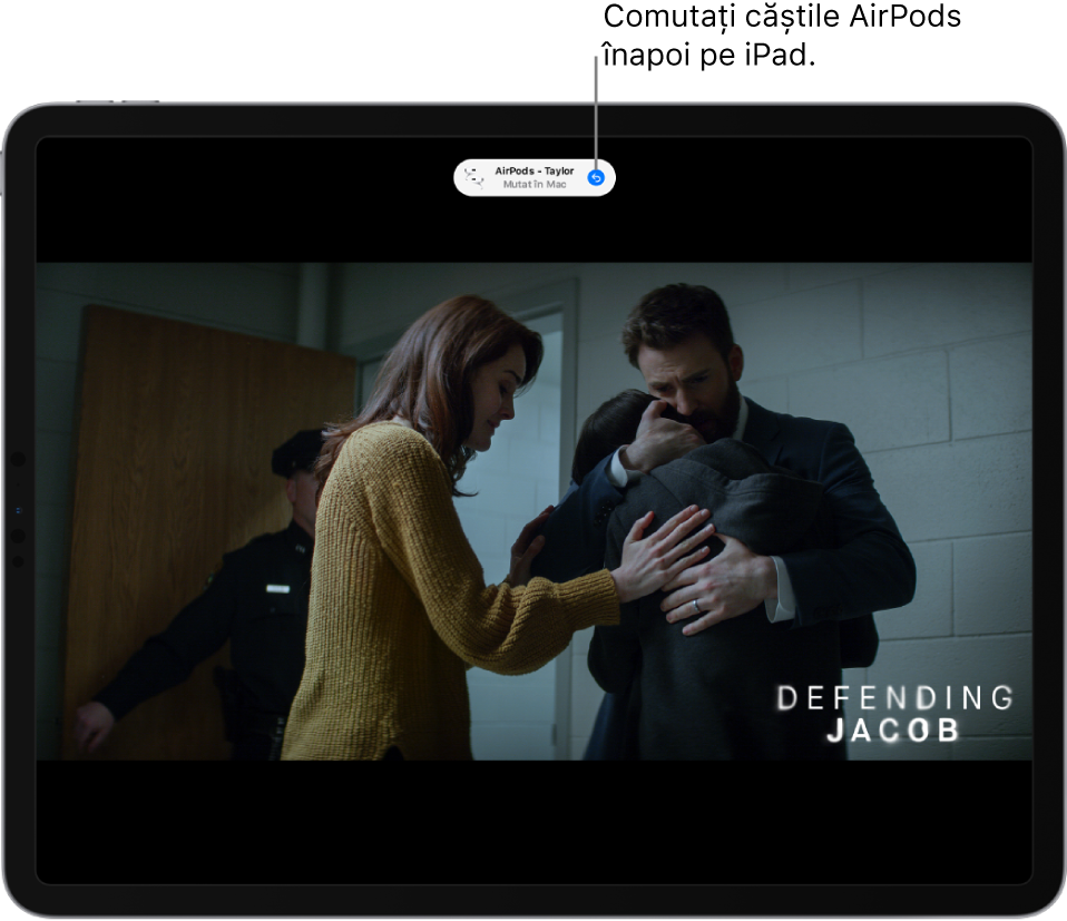 Un ecran de iPad cu un mesaj în partea de sus: “AirPods Pro - Taylor au fost mutate pe Mac” și un buton pentru comutarea căștilor AirPods înapoi la iPad.