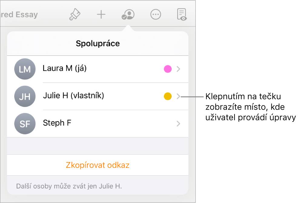 Seznam účastníků se třemi účastníky, z nichž každý je napravo u jména označen jinou barevnou tečkou