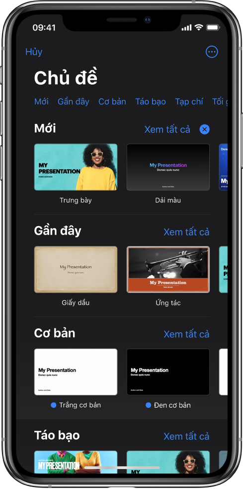  Bộ chọn chủ đề, đang hiển thị một hàng các danh mục dọc trên cùng mà bạn có thể chạm để lọc các tùy chọn. Nút Thêm nằm ở góc trên cùng bên phải nơi bạn có thể đặt định dạng Tiêu chuẩn hoặc Rộng và đặt định dạng cho ngôn ngữ hoặc vùng cụ thể. Bên dưới là các hình thu nhỏ của các mẫu được thiết kế sẵn được sắp xếp trong các hàng theo danh mục. Nút Xem tất cả sẽ xuất hiện phía trên và ở bên phải của từng hàng danh mục.