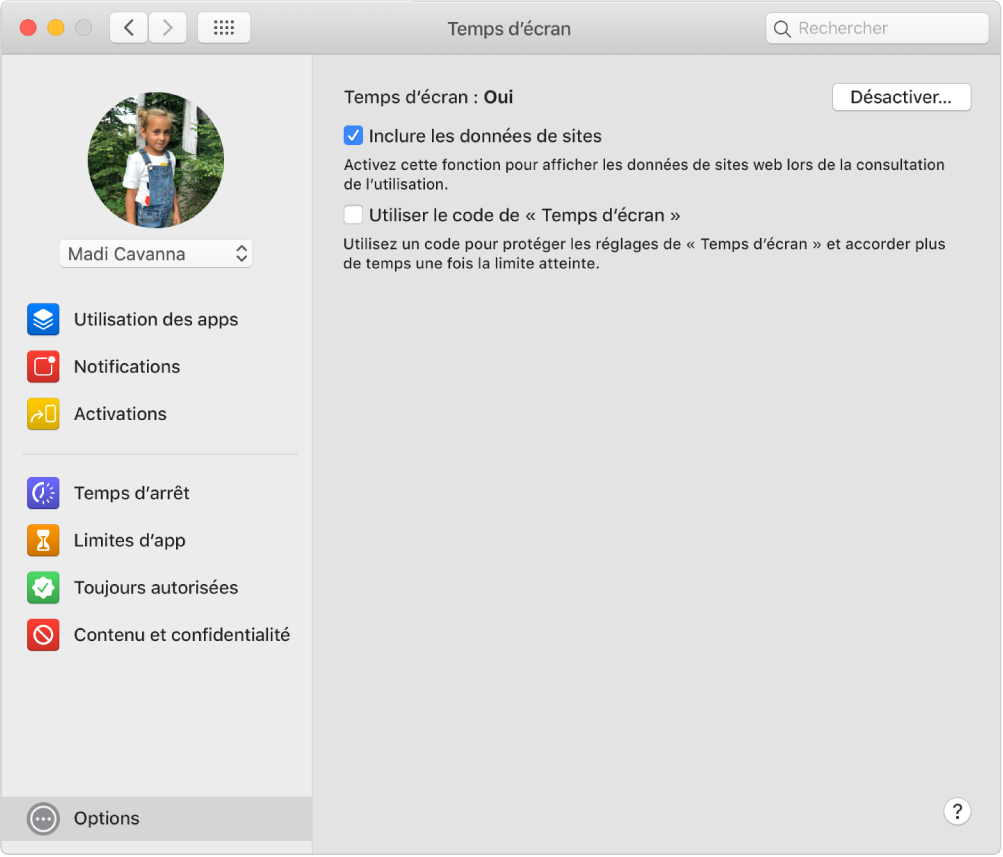 Sous-fenêtre des options de « Temps d’écran » avec « Temps d’écran » activé. L’option « Inclure les données de sites » est sélectionnée.