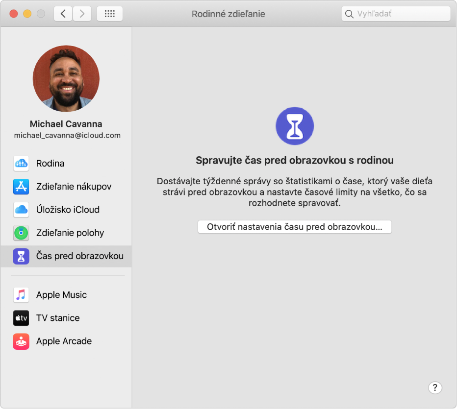 Nastavenia Rodinného zdieľania s postranným panelom obsahujúcim rôzne typy možností účtu, ktoré môžete použiť, a nastaveniami funkcie Čas pred obrazovkou pre existujúci účet.
