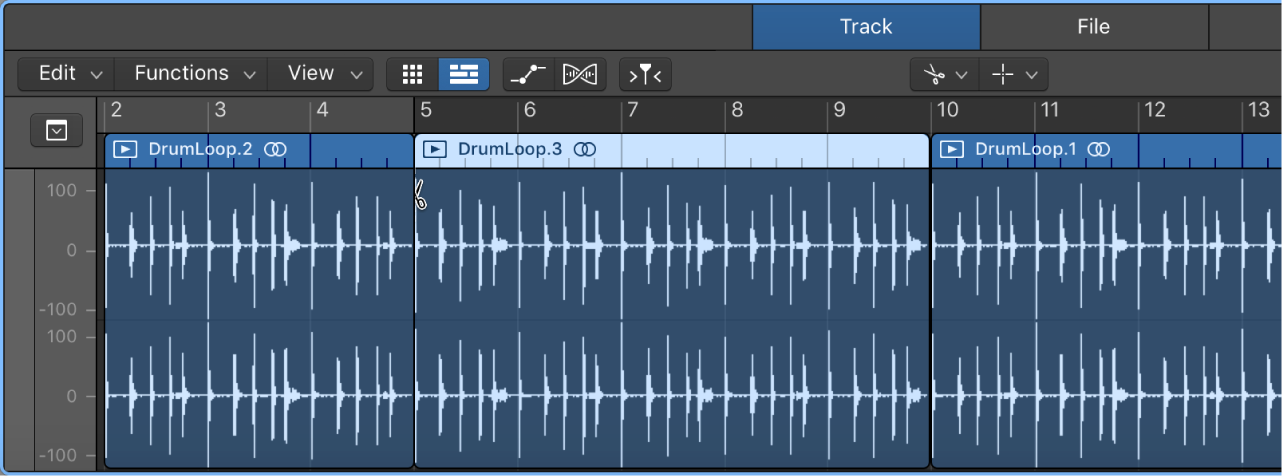 Figure. Splitting region in the Audio Editor using the Scissors tool.