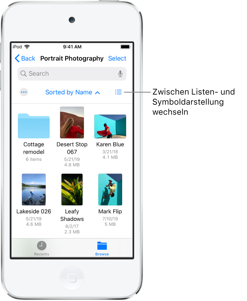Ein iCloud Drive-Speicherort für Fotodateien. Bei den nach Namen sortierten Objekten handelt es sich um den Ordner „Cottage remodel“ und die folgenden sechs Dokumente: Desert Stop, Karen Blue, Lakeside, Leafy Shadows, Mark Flip und Susan Green. Oben rechts ist eine Taste zum Umschalten zwischen der Listen- und der Symboldarstellung zu sehen.