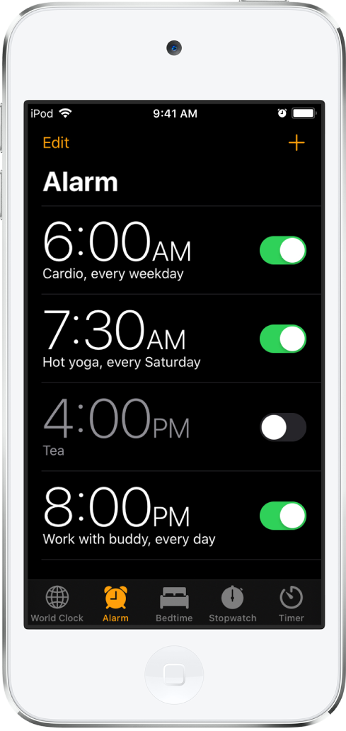 Tab Alarm, menampilkan empat alarm yang diatur untuk berbagai waktu.
