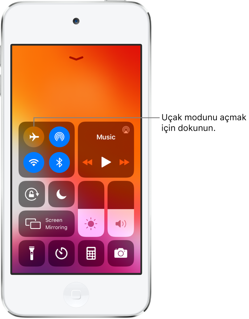 Denetim Merkezi’nde sol üstteki düğmeye dokunulduğunda uçak modunun açıldığını açıklayan bir belirtme çizgisinin yer aldığı ekran.