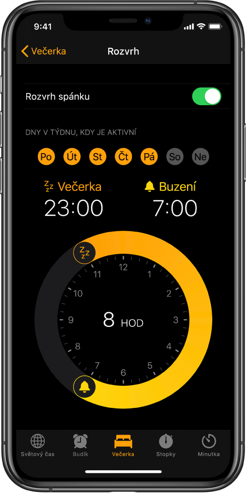 Aplikace Hodiny s vybraným tlačítkem Večerka, s večerkou nastavenou na 23:00 a budíčkem na 7:00
