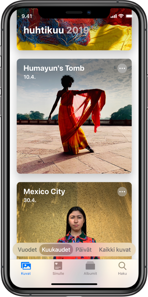 Näytöllä on Kuvat-appi. Valittuina ovat Kuvat-välilehti ja Kuukaudet-näkymä. Näytöllä näkyy kaksi tapahtumaa huhtikuulta 2019: Humayunin mausoleumi ja Mexico City.
