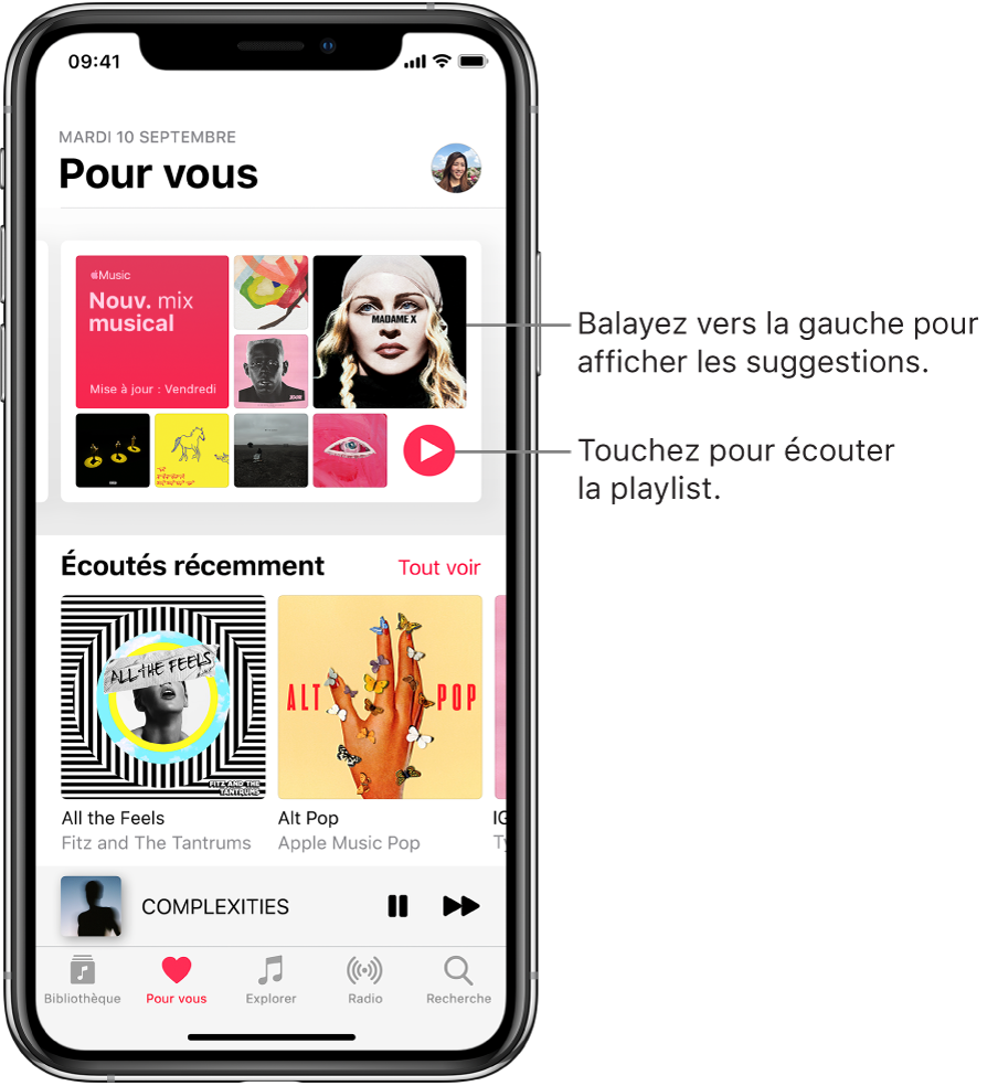 L’écran « Pour vous » affichant la playlist « Nouv. mix musical » en haut. Le bouton Lecture est affiché en bas de la playlist, à droite. En dessous se trouve la section « Écoutés récemment », montrant deux couvertures d’album.