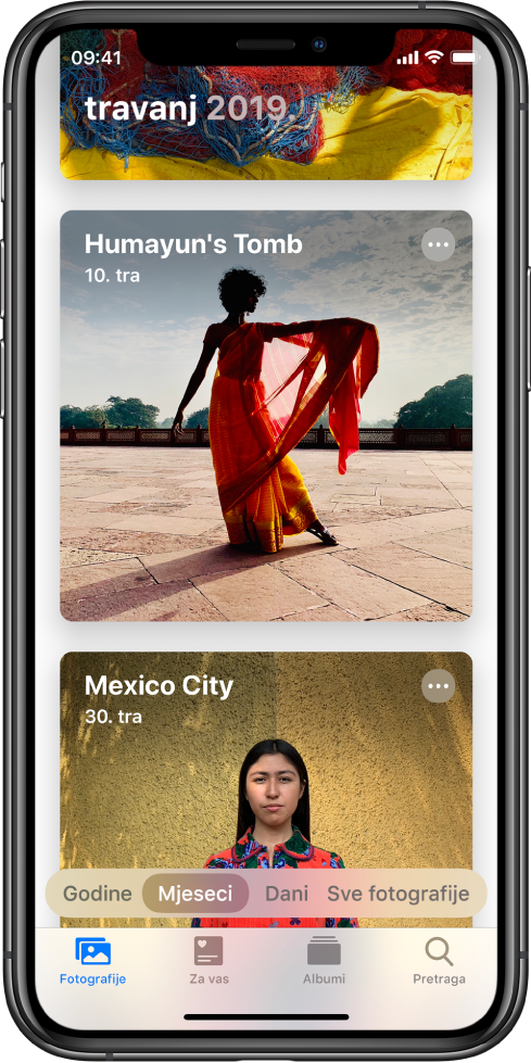 Zaslon u aplikaciji Foto. Odabrane su kartice Foto i Mjeseci. Prikazuju se dva događaja iz travnja 2019., Humajunova grobnica i Mexico City.