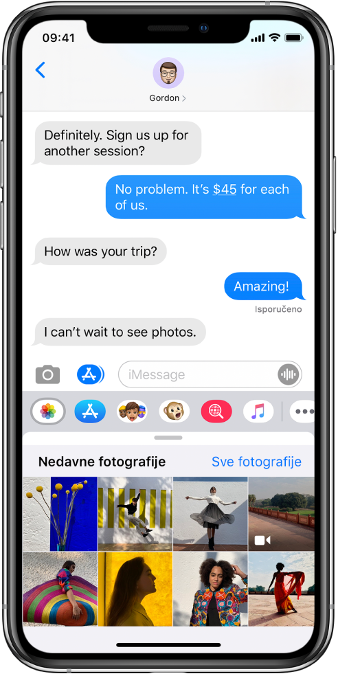 Razgovor u aplikaciji Poruke s prikazom aplikacije iMessage foto ispod nje. Aplikacija iMessage foto prikazuje, s gornjeg lijevog dijela, linkove na Nedavne fotografije i Sve fotografije. Ispod se nalaze nedavne fotografije, a sve se mogu pregledati povlačenjem ulijevo.