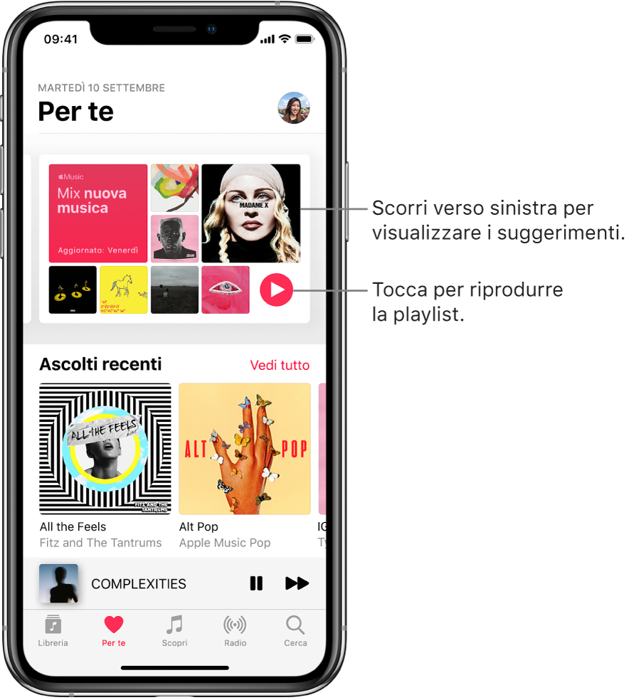 La schermata “Per te” che mostra la playlist “Nuovo mix musicale” in alto. In basso a destra della playlist è presente un pulsante Riproduci. Sotto è visibile la sezione “Riprodotti di recente”, che mostra le copertine di due album.