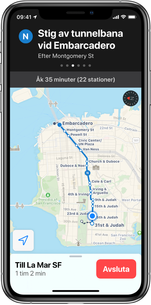 En karta över en kollektivtrafikrutt genom San Francisco. Ett ruttkort högst upp på skärmen visar anvisningen ”Kliv av tåget vid Embarcadero”.
