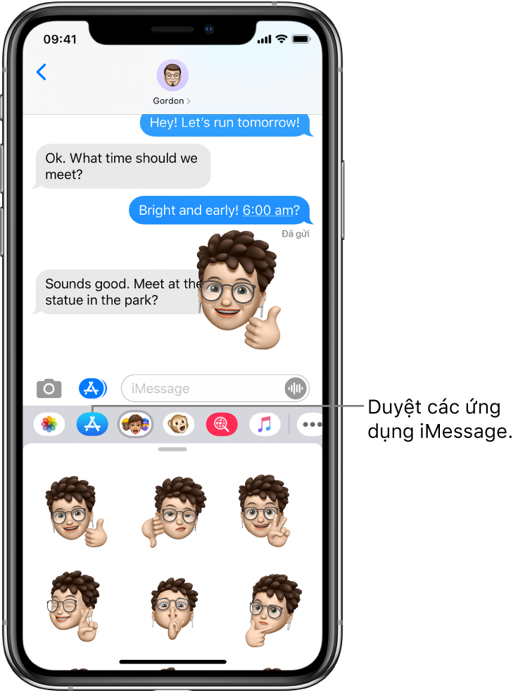 Cuộc hội thoại trong Tin nhắn, với nút Trình duyệt ứng dụng của iMessage được chọn. Ngăn kéo ứng dụng đang mở hiển thị các nhãn dán mặt cười.
