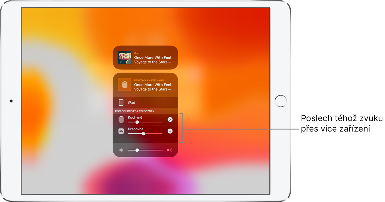Displej iPadu, na kterém je jako poslechové zařízení vybrán HomePod a Apple TV