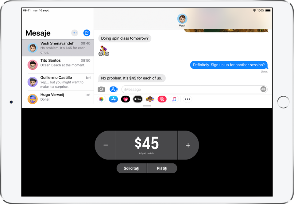 O conversație iMessage cu aplicația Apple Pay deschisă în partea de jos.