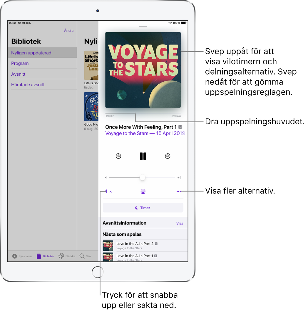Uppspelningsreglage för en podcast till höger på skärmen. I mitten finns reglaget för att spela upp eller pausa podcasten. Under det finns volymreglaget. Högst upp på skärmen finns ett skjutreglage för att spola tillbaka eller framåt i podcasten. I det nedre vänstra hörnet finns reglaget för att justera uppspelningshastigheten. I det nedre högra hörnet finns merknappen.