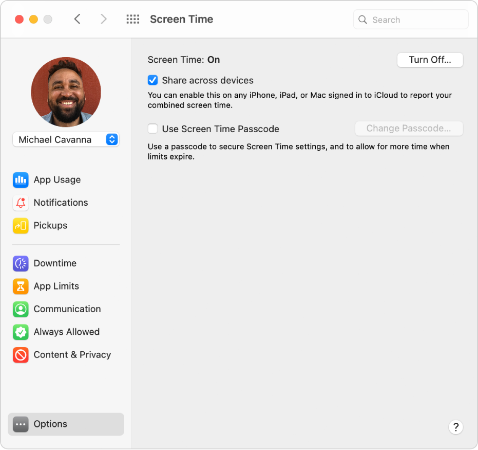 Sous-fenêtre des options de « Temps d’écran » avec « Temps d’écran » activé. L’option « Partager entre les appareils » est sélectionnée.