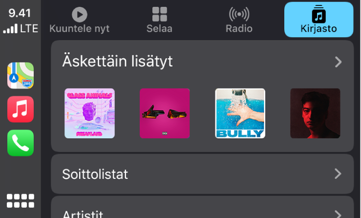 CarPlay-näytöllä näkyy joukko äskettäin lisättyjä kappaleita.