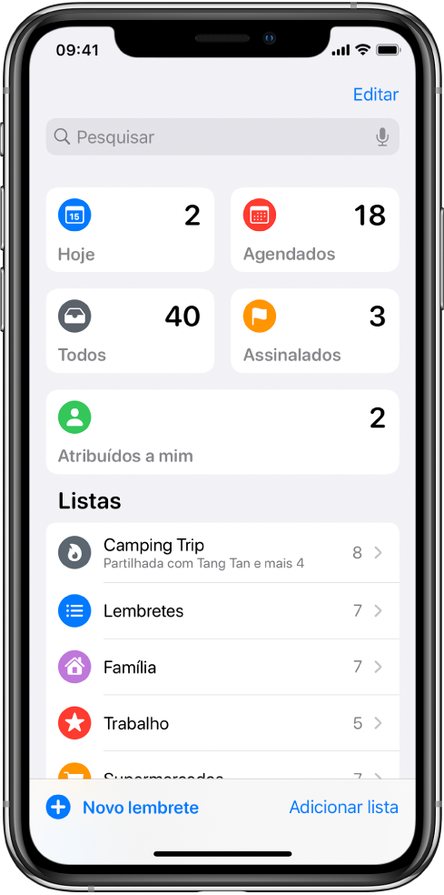 Um ecrã mostra várias listas na aplicação Lembretes. As listas inteligentes aparecem na parte superior com lembretes para hoje, lembretes agendados e lembretes assinalados. O botão “Adicionar lista” está no canto inferior direito.