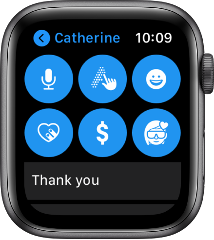 Екран на Messages (Съобщения), показващ бутона Apple Pay заедно с бутоните Dictate (Диктовка), Scribble (Ръкопис), Emoji, Digital Touch (Цифрово докосване) и Memoji.