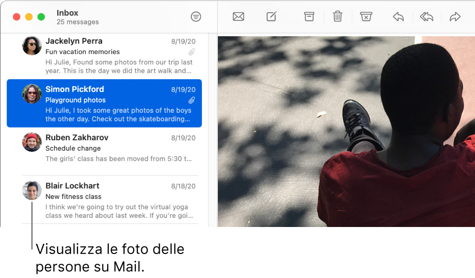 La finestra di Mail che mostra l'elenco messaggi con le immagini dei mittenti accanto ai loro nomi.