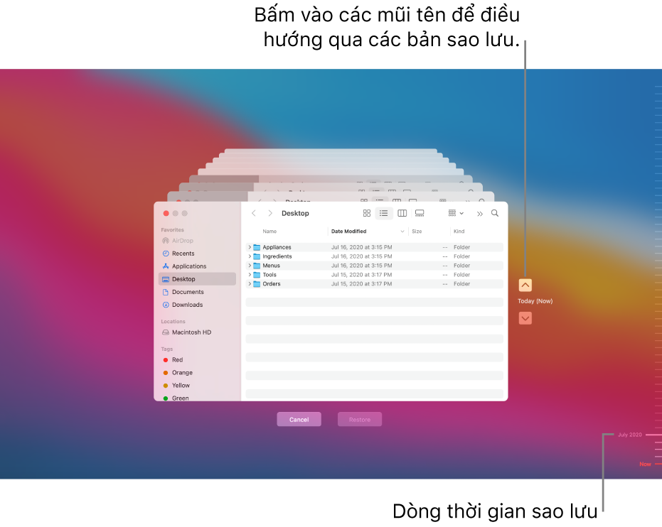 Khi bạn mở Time Machine, bạn sẽ nhìn thấy một màn hình bị mờ có nhiều màn hình Finder được xếp lớp nhằm biểu thị các bản sao lưu. Bấm vào các mũi tên để điều hướng qua các bản sao lưu của bạn (hoặc bấm vào dòng thời gian sao lưu ở bên phải) và chọn các tệp cần khôi phục.