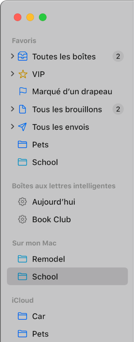 La barre latérale de Mail affiche les boîtes aux lettres standard (telles que Boîte de réception et Brouillons) en haut de la barre latérale et celles créées par vos soins apparaissent dans les sections Sur mon Mac et iCloud.