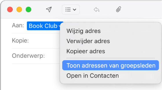 Een e-mail met een groep in het veld 'Aan' en het venstermenu met het commando 'Toon adressen van groepsleden'.