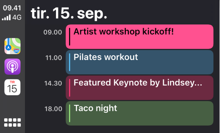 En kalenderskærm i CarPlay, der viser 4 begivenheder for tirsdag den 15. september.