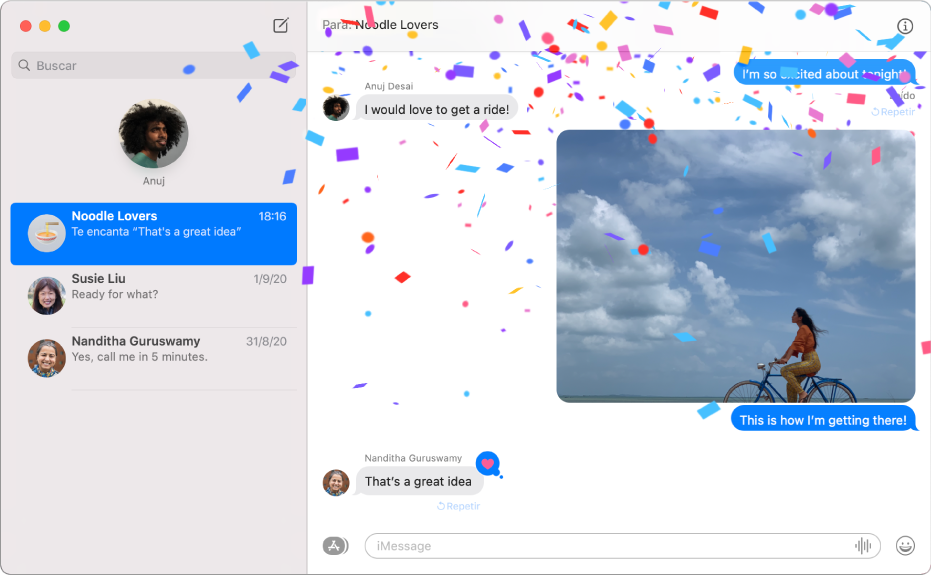 La ventana de Mensajes con una lista de conversaciones en la barra lateral de la izquierda y una conversación a la derecha. La conversación incluye efectos de confeti en mensajes, una foto y un Tapback del último mensaje.