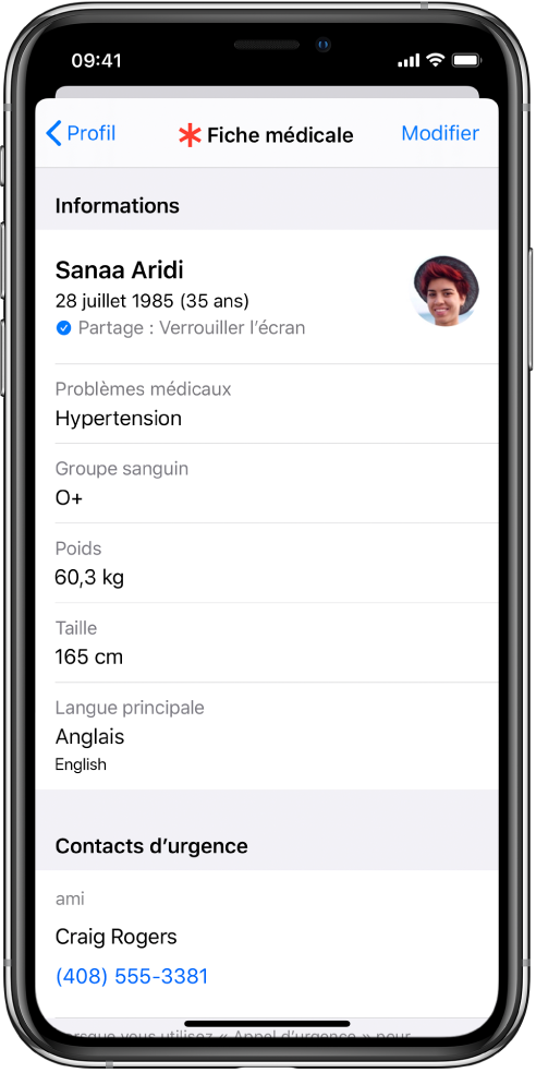 Écran Fiche médicale contenant des informations, notamment la date de naissance, les problèmes médicaux, les traitements et un contact en cas d’urgence.
