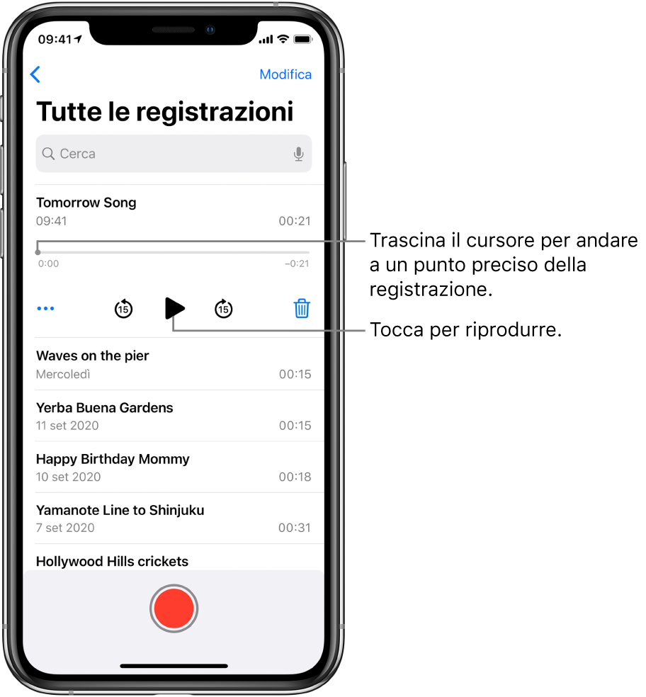 La schermata elenco di Memo Vocali con una registrazione selezionata nella parte superiore. La timeline di registrazione ha una testina di riproduzione che puoi trascinare per andare a un punto specifico della registrazione. A ogni estremo, si trovano l'ora di inizio e di fine. Sotto la timeline sono presenti il pulsante Altro, che puoi toccare per modificare, duplicare o condividere una registrazione, il pulsante per tornare indietro di 15 secondi, il pulsante Riproduci, il pulsante per andare avanti di 15 secondi e il pulsante Elimina. Sotto questi controlli è presente un elenco di registrazioni che possono essere aperte toccandole.