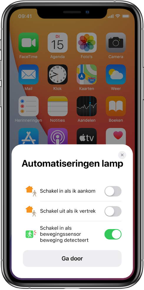 Een venster in het Woning-scherm met drie voorgestelde lichtautomatiseringen: 'Schakel in als ik aankom', 'Schakel uit als ik vertrek' en 'Schakel in als bewegingssensor beweging detecteert'. Daaronder staat de knop 'Ga door'.