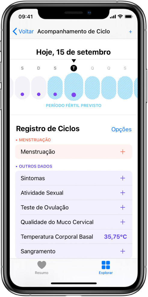 A tela “Acompanhamento de Ciclo” mostrando a linha do tempo de uma semana na parte superior da tela. Pontos roxos marcam os primeiros quatros dias na linha do tempo, e os últimos cinco dias são azuis-claros. Abaixo da linha do tempo, há opções para adicionar informações sobre menstruação, sintomas e muito mais.