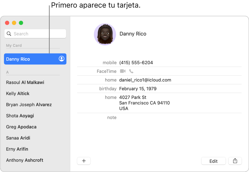 La barra lateral de Contactos con la tarjeta personal en la parte superior de la lista.