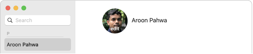 Dans la fenêtre Contacts, sur la gauche, un contact est sélectionné dans la liste de contacts. À droite se trouve l’image de profil du contact que vous pouvez modifier en cliquant dessus.