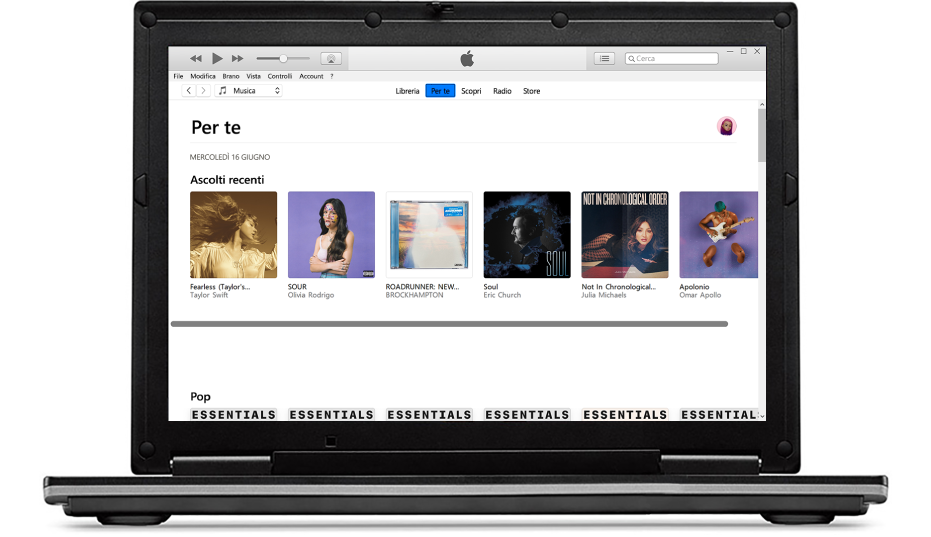 Un PC e un iPhone con “Per te” di Apple Music