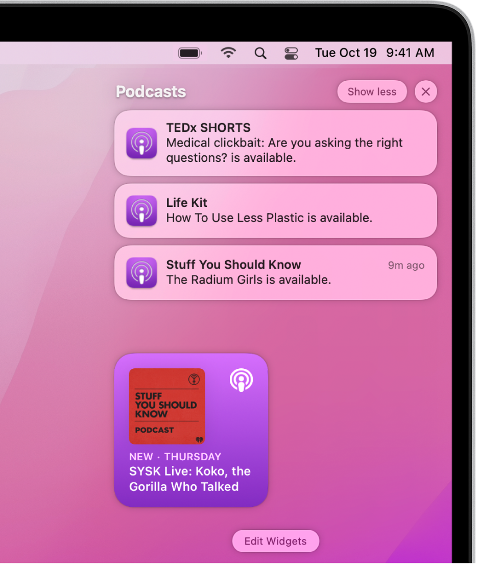 Penjuru kanan atas desktop Mac menunjukkan pemberitahuan, termasuk salah satu episod baharu yang tersedia untuk didengar dalam Podcast.