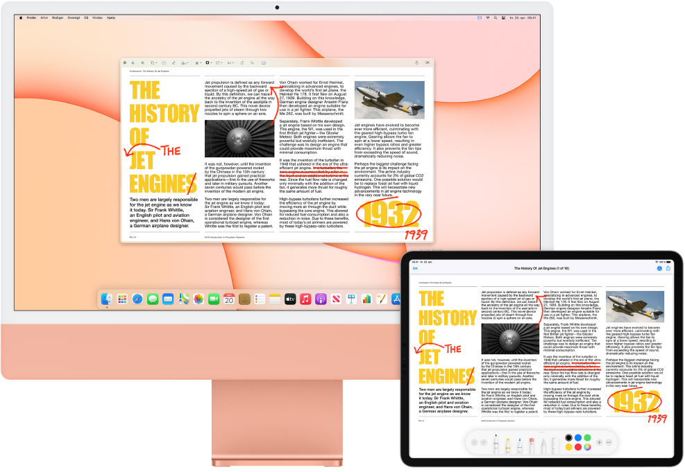 En iMac og en iPad står ved siden af hinanden. Begge skærme viser en artikel dækket af nedkradsede røde redigeringer, f.eks. udstregede sætninger, pile og tilføjede ord. iPad har også markeringsmuligheder nederst på skærmen.