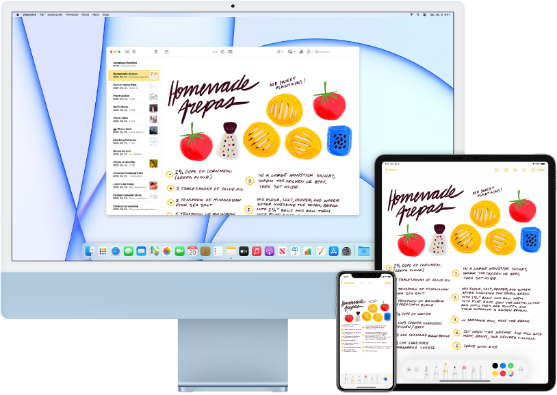 Az iMac gépen, az iPhone-on és az iPaden látható Jegyzetek alkalmazás megjelenít egy bevásárlólistát.