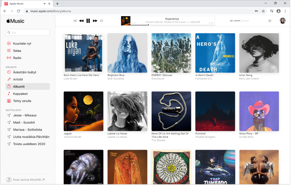 Chromen Apple Music-ikkuna, jossa on useita albumeja sisältävä kirjasto.