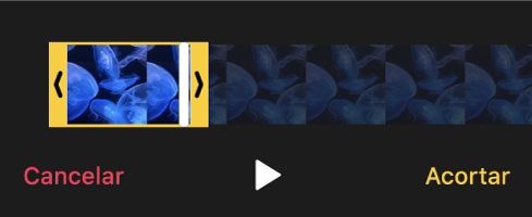 Un clip con controladores de recorte amarillos y los botones Cancelar, Reproducir y Acortar en la parte inferior.
